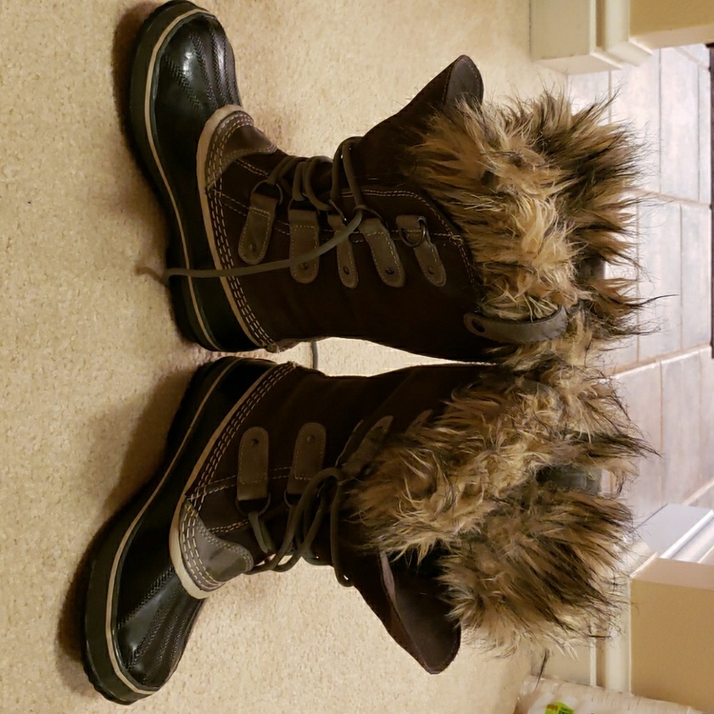SOREL BOOTS